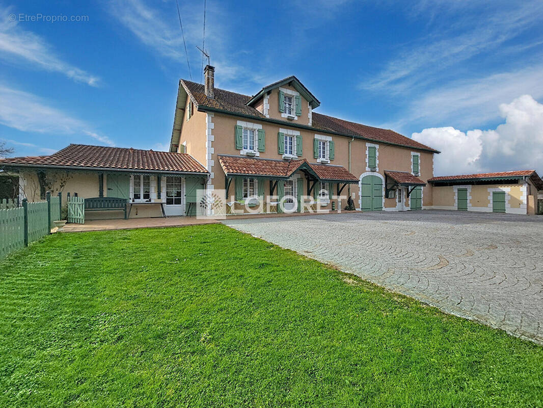 Maison à HAGETMAU