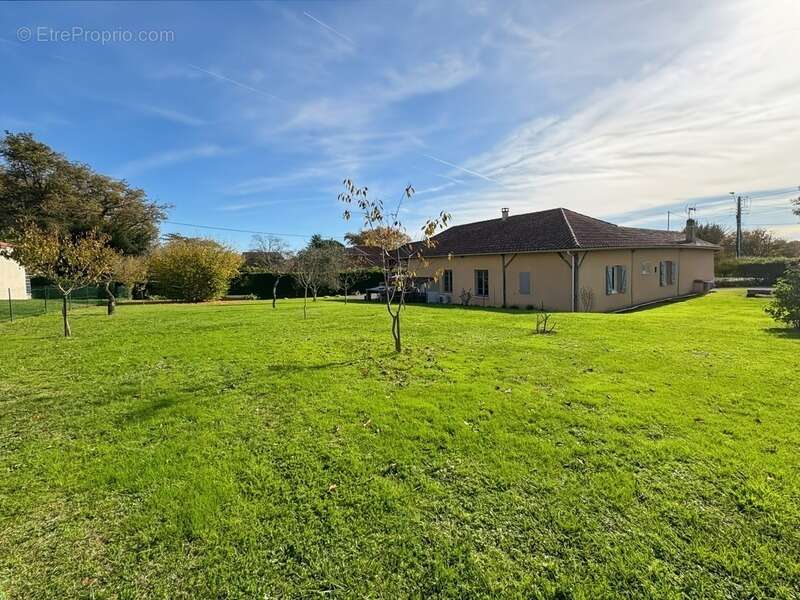 Maison à EAUZE