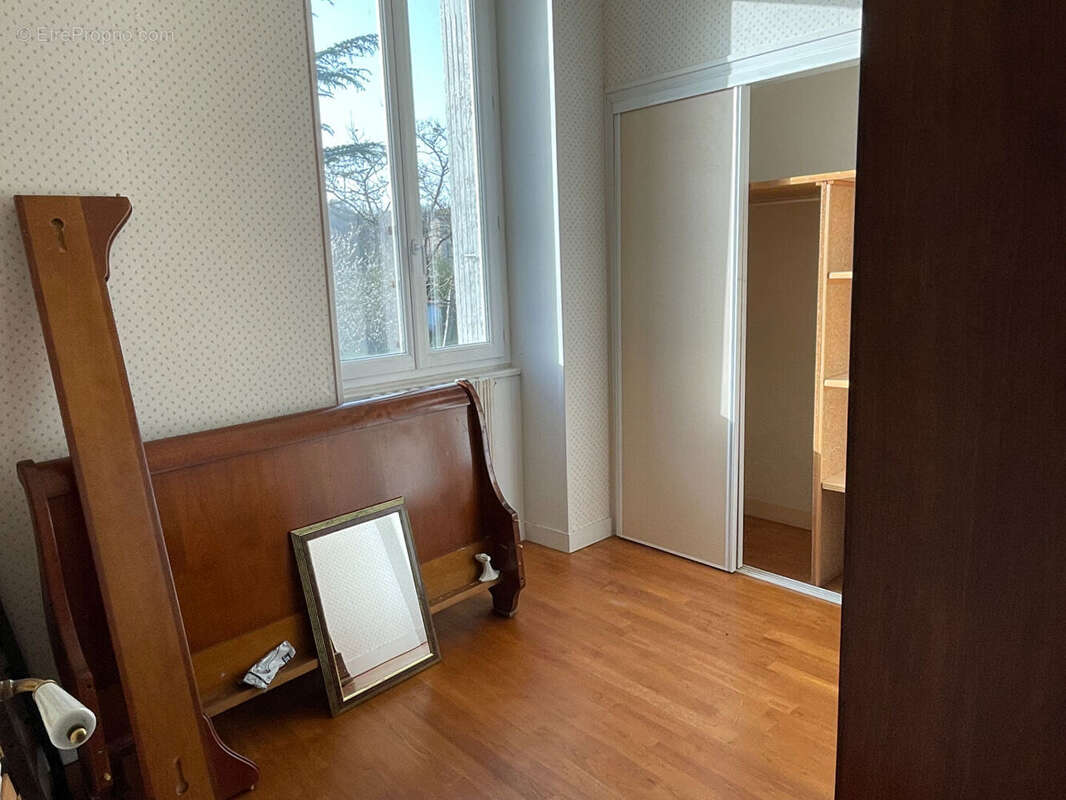 Maison à SAINT-PIERRE-DE-MAILLE