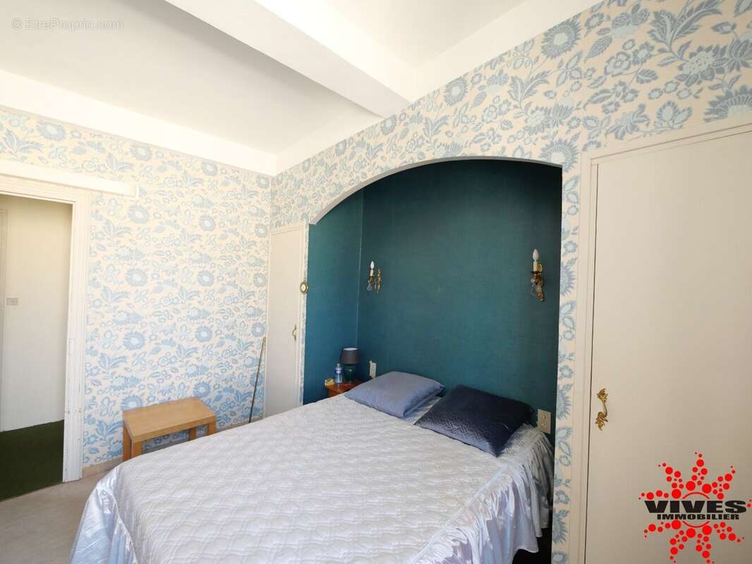 Maison de caractère de 170m2 avec belle cour et immense garage - photo 11