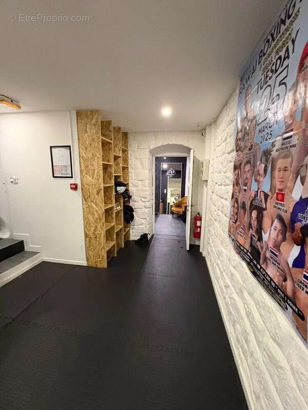 Commerce à PARIS-11E