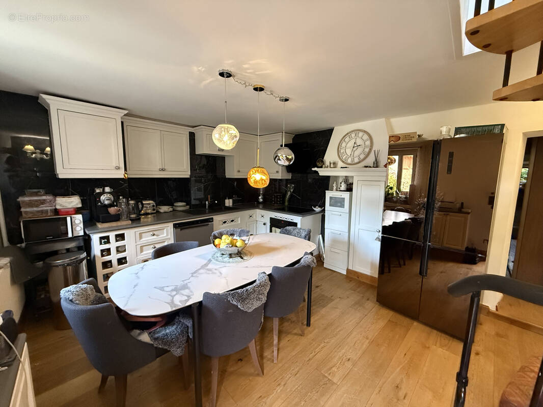 Maison à LA PERRIERE