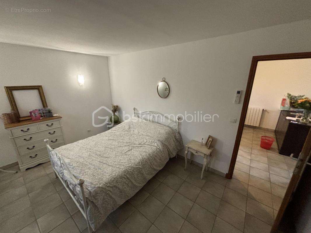 Maison à RIBAUTE-LES-TAVERNES