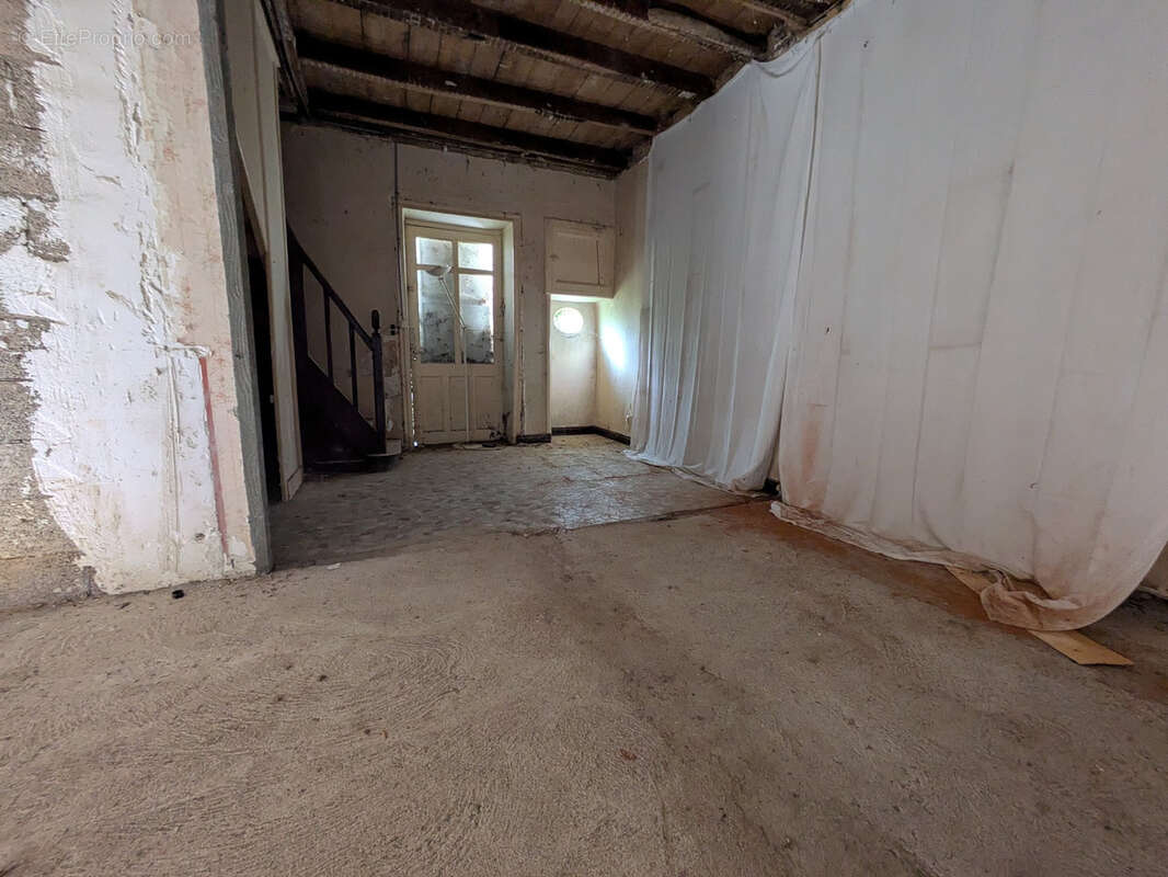 Maison à MOUILLERON-EN-PAREDS