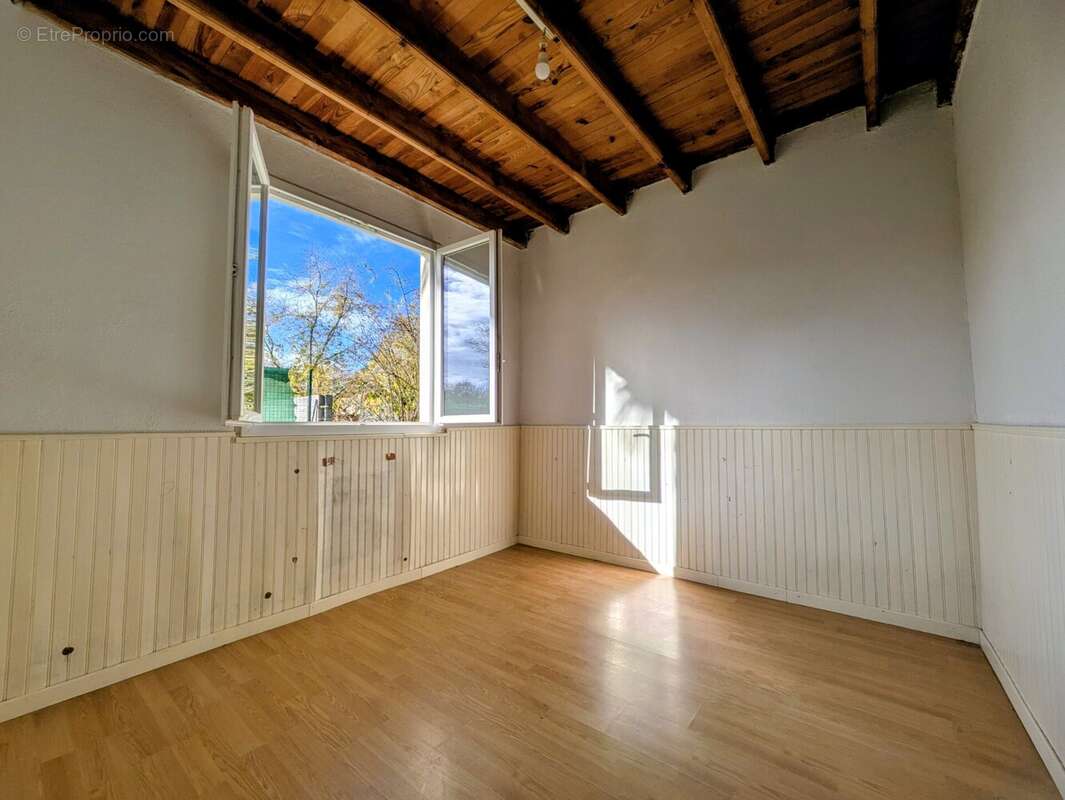 Maison à CAHUZAC-SUR-ADOUR