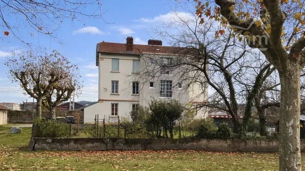 Appartement à LE PEAGE-DE-ROUSSILLON