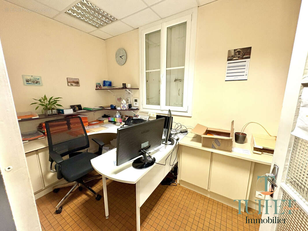 Commerce à LA TREMBLADE