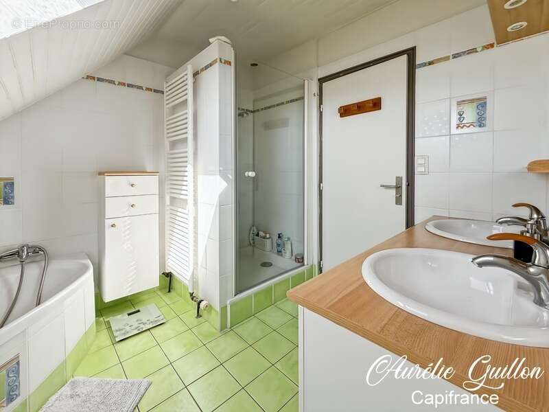 Maison à LA CHAPELLE-CARO