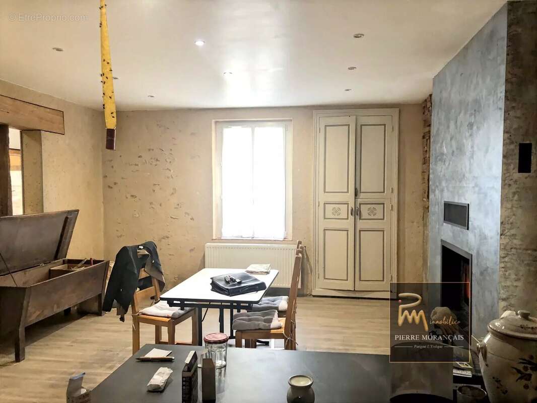 Maison à VILLAINES-SOUS-LUCE