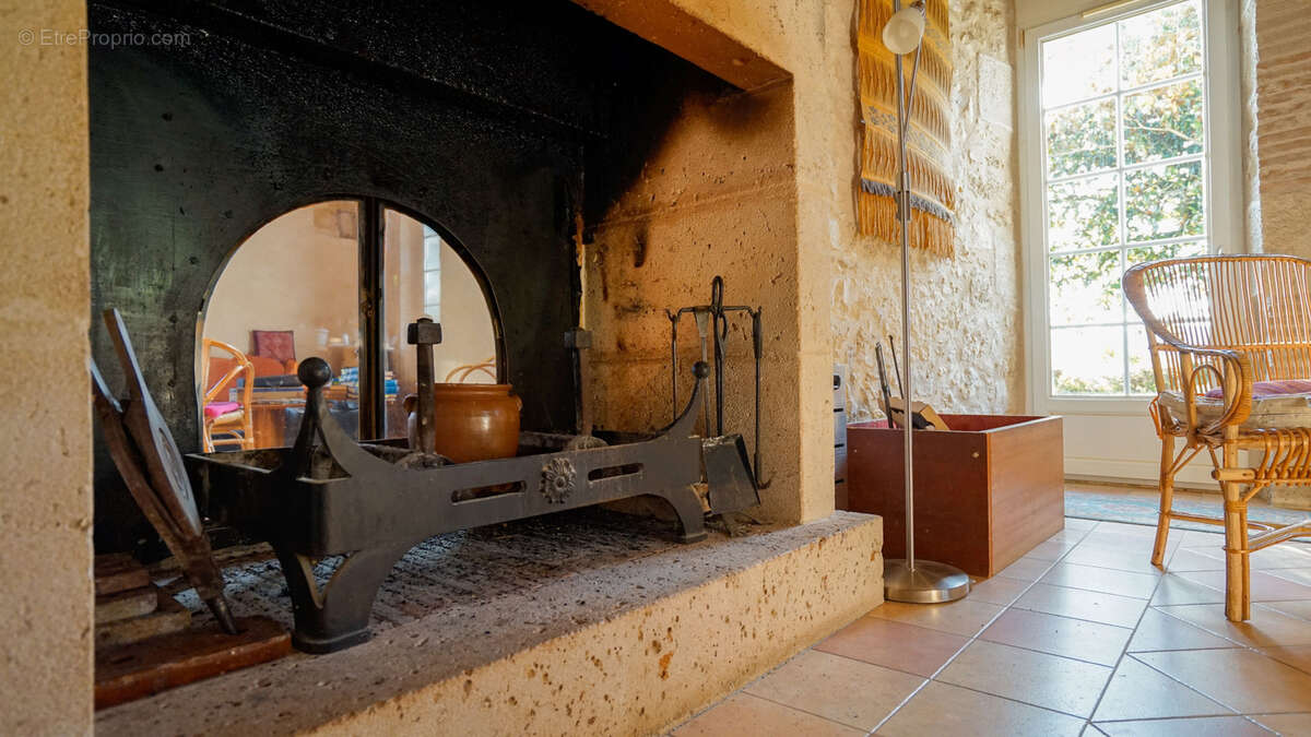 Maison à BRASSAC