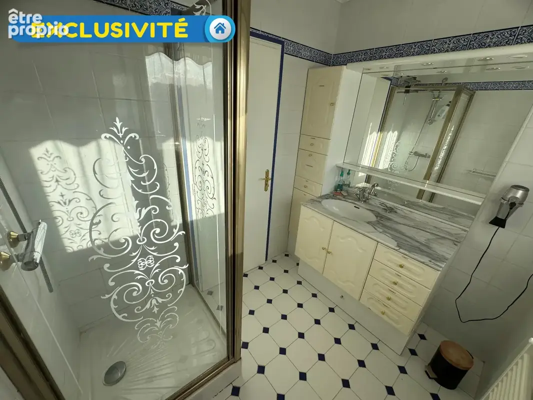 EXCLUSIVITE ! Maison d'architecte d'environ 186 m2 proche des bords de Loire ! - photo 9