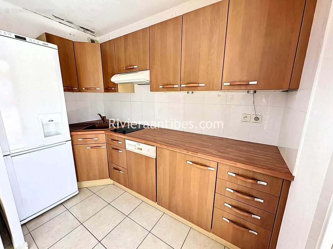 Appartement à VALLAURIS