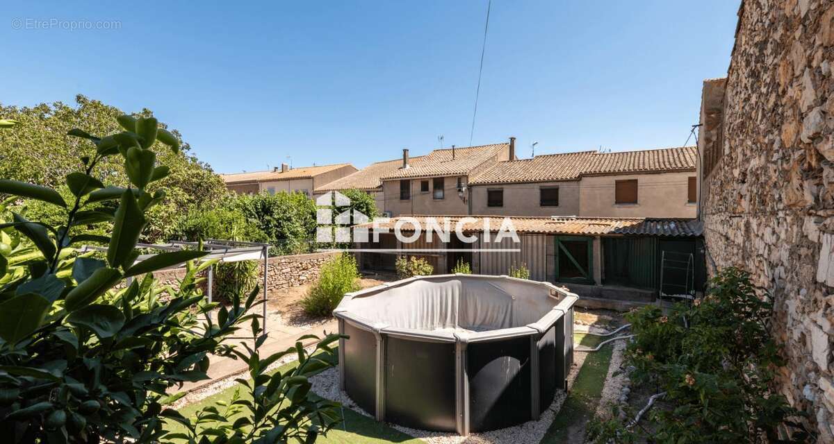 À VENDRE – Charmante maison avec dépendance et jardin à Luc-sur-Orbieu - photo 8
