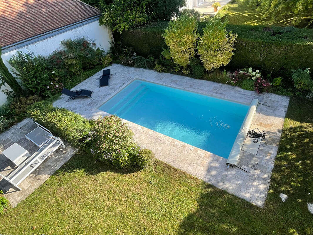 Maison à VERNOU-SUR-BRENNE