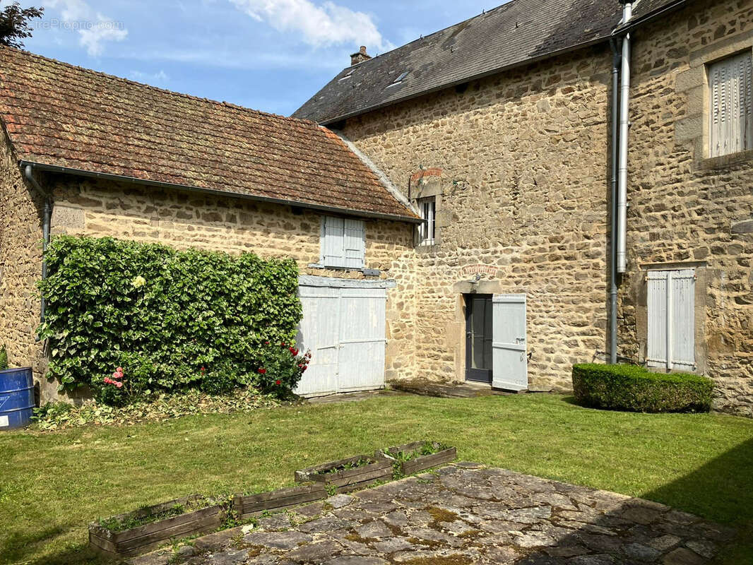 Maison à PIONSAT
