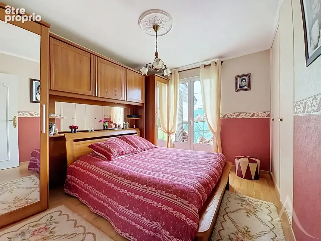 Maison Mantes La Ville de plain pieds 4 chambres et 460m² de terrain - photo 9