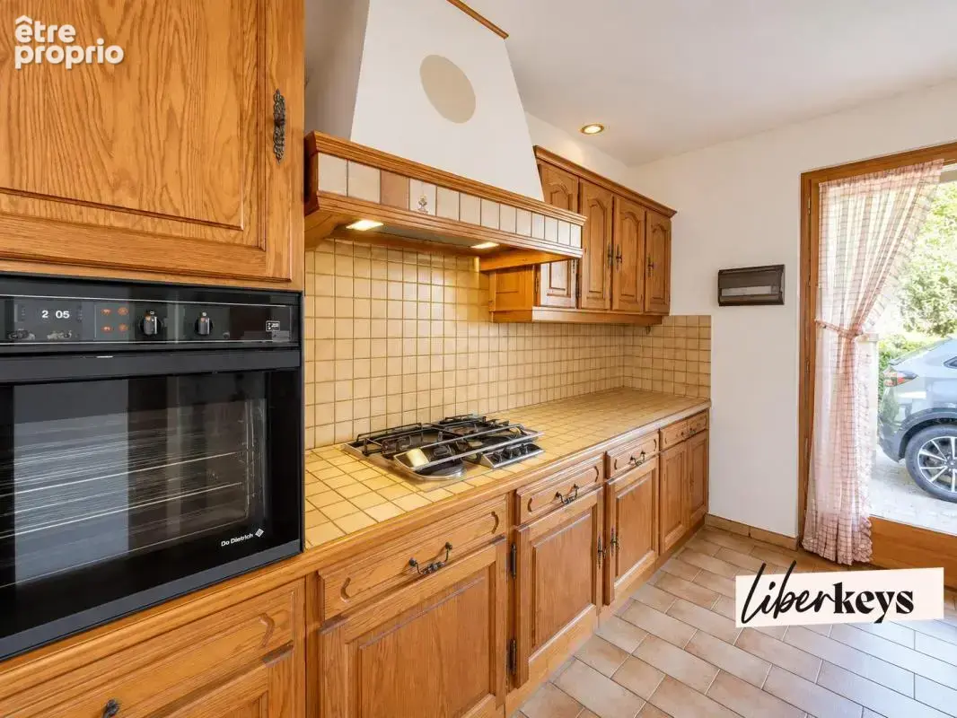 Éguilles – maison de plain-pied de 115,70 m² – terrain arboré de 686 m² – garage - photo 6