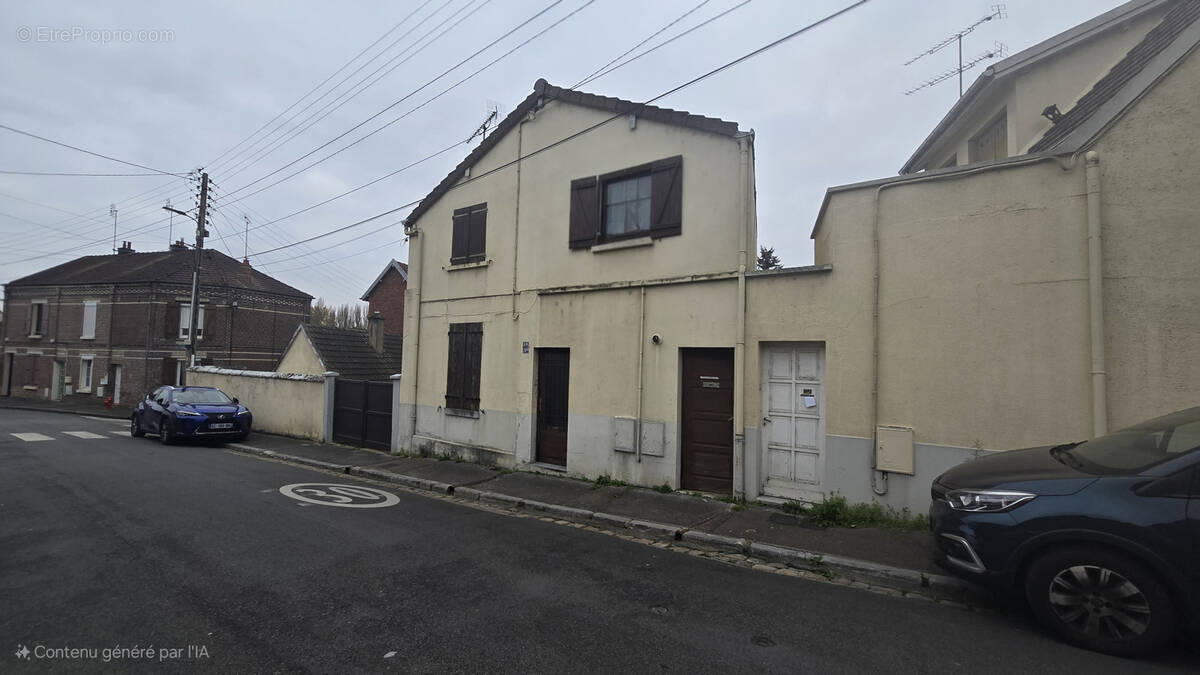 Maison à BEAUVAIS