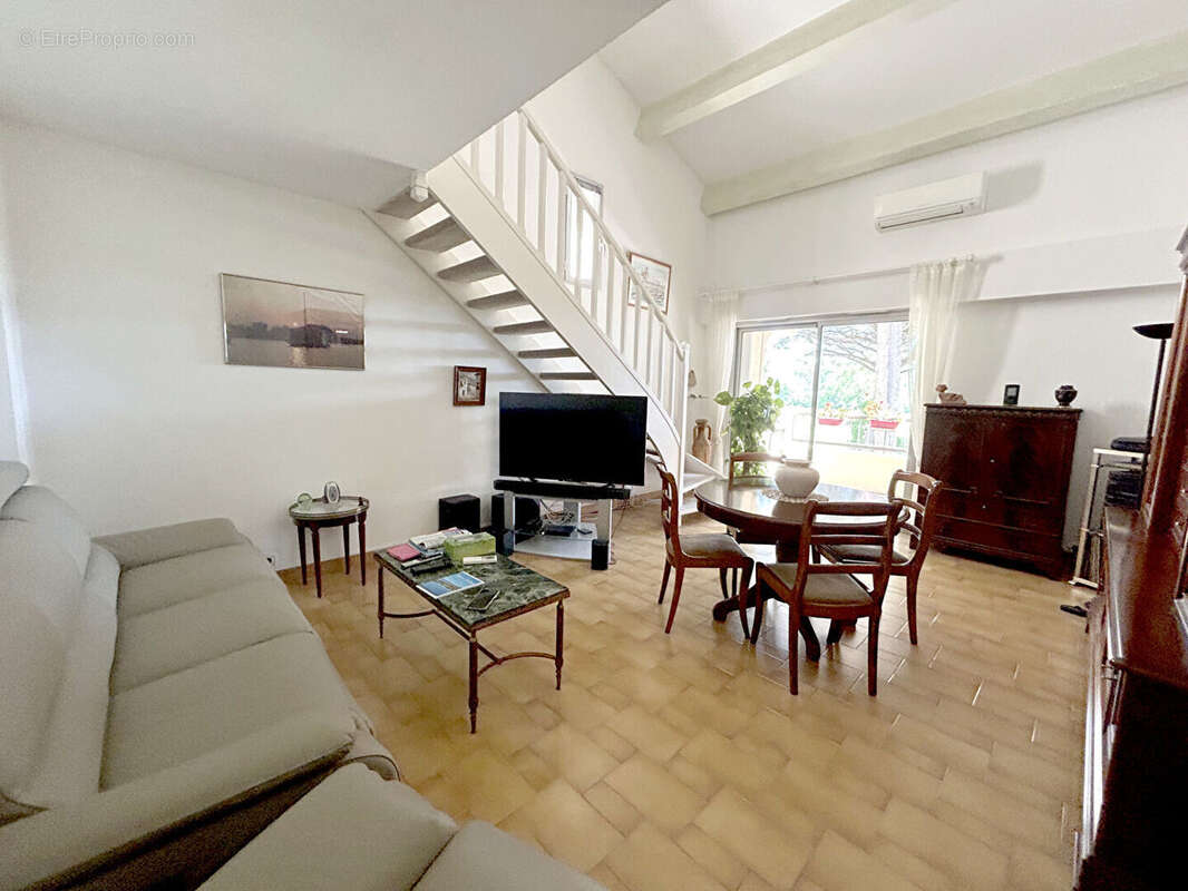 Appartement à SAINT-RAPHAEL