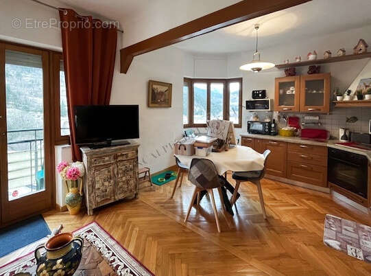 Appartement à TENDE