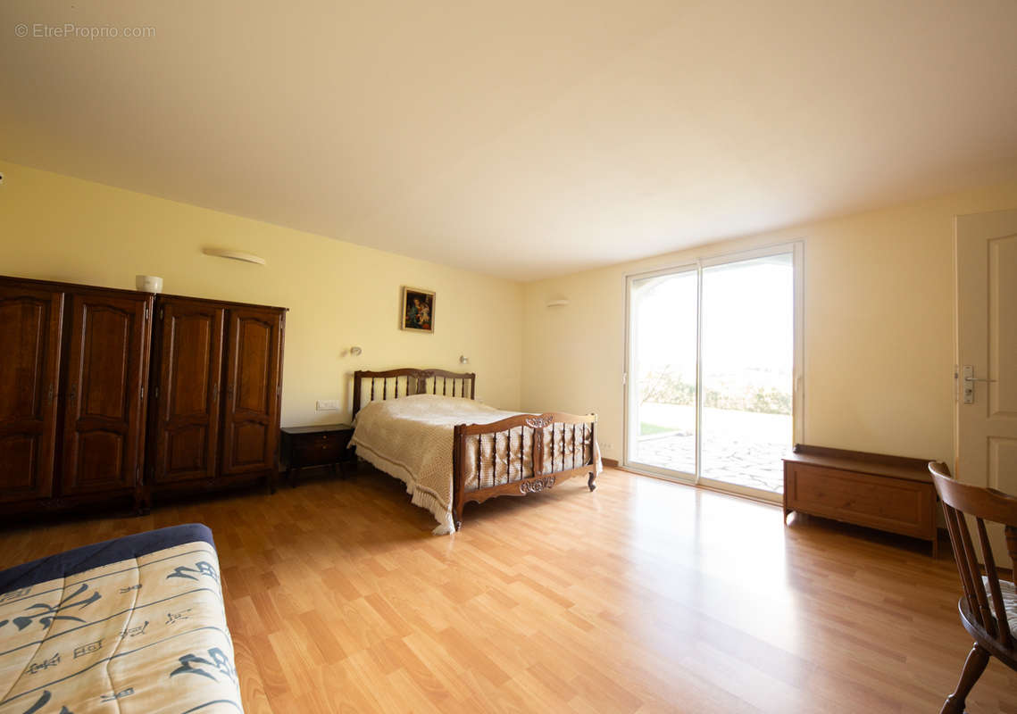 Maison à MANDELIEU-LA-NAPOULE