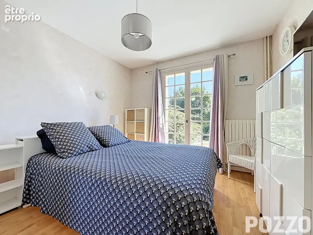 A VENDRE Maison familiale de 155 m² avec 5 chambres à Condé-sur-Vire !! - photo 10