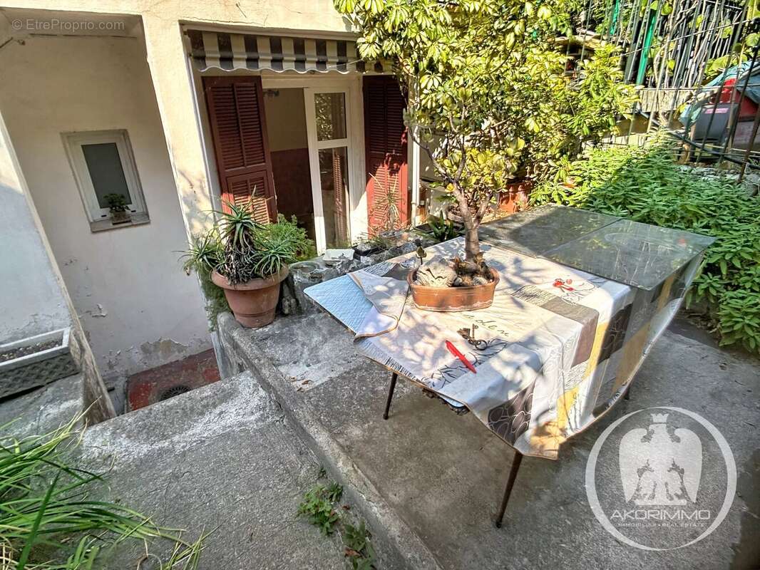Appartement villa de 85 m² à Saint Sylvestre, Nice - photo 2