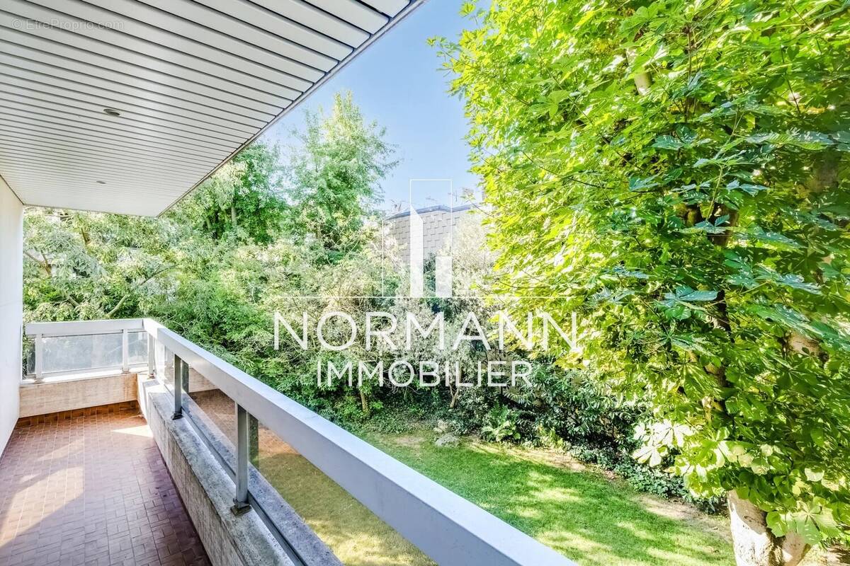Neuilly sur seine - chezy / perronet - 3 chambres - balcons - parking - photo 2