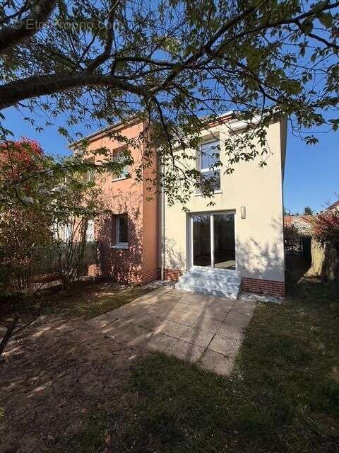 Maison à SAINT-DENIS-EN-VAL