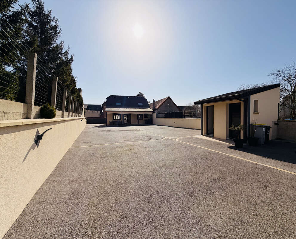 Maison à SAINT-QUENTIN