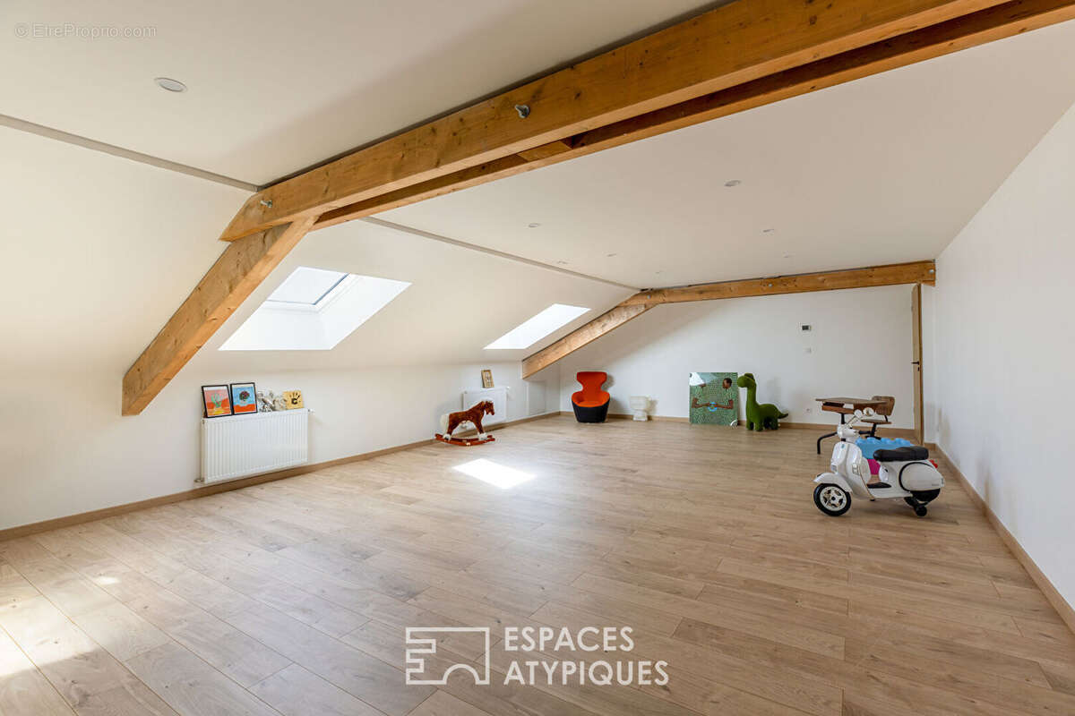 Maison à WOLFERSDORF