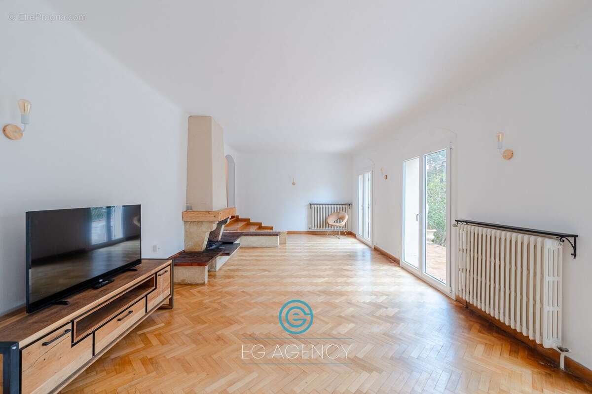 Maison à BOUC-BEL-AIR