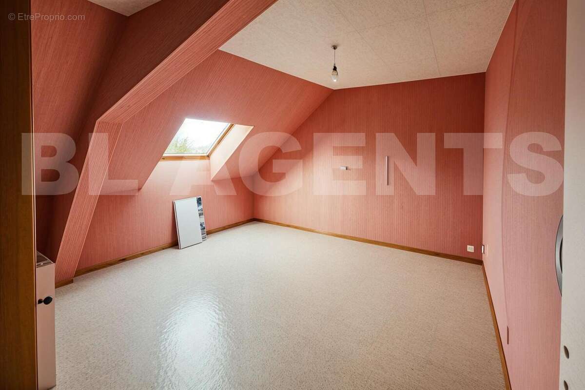 6 - Lionel MARC BL AGENTS - JJS TOURNON - Maison à TOURNON-SAINT-MARTIN