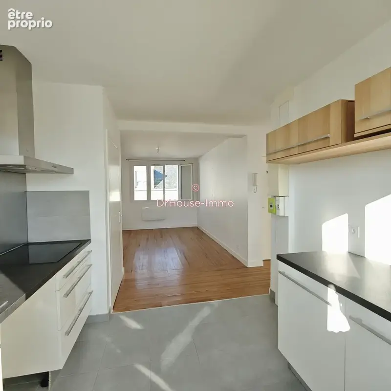 Appartement 2 pièces 41 m² à vendre à Lorient (56100) - photo 2