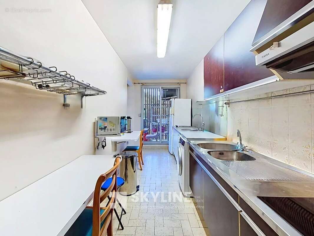 Appartement 67 m² à Marseille-10e  - photo 4