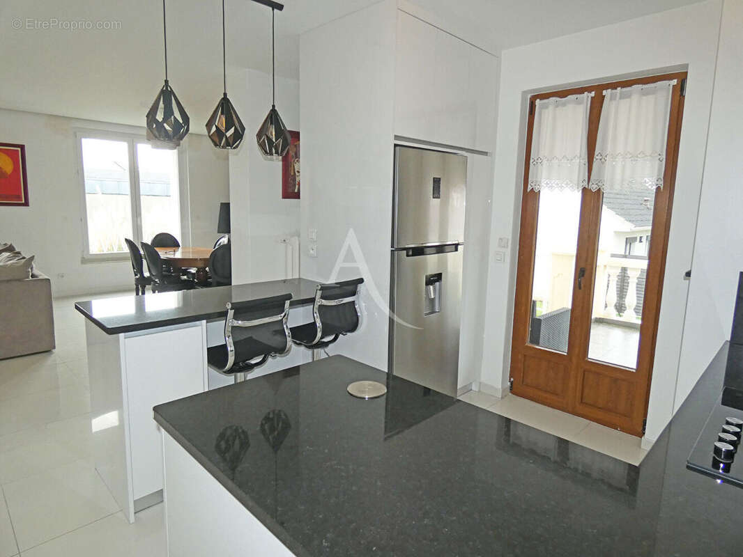 Maison à NEUILLY-SUR-MARNE