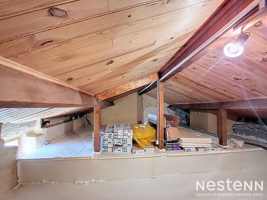 Maison à LARROQUE-ENGALIN