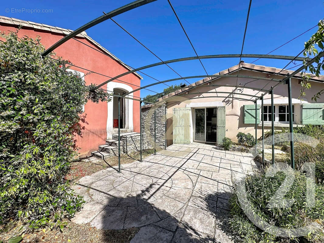 Maison à NIMES
