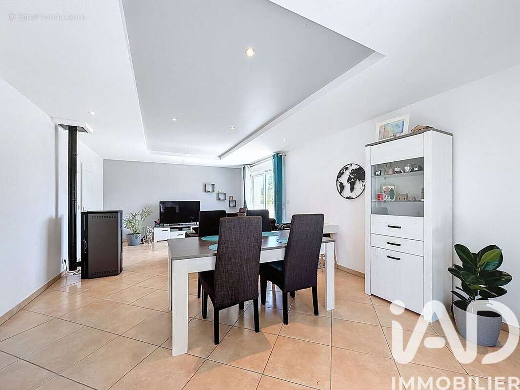 Photo 3 - Maison à SEMUSSAC