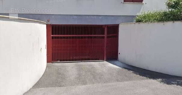 Parking à ANGLET