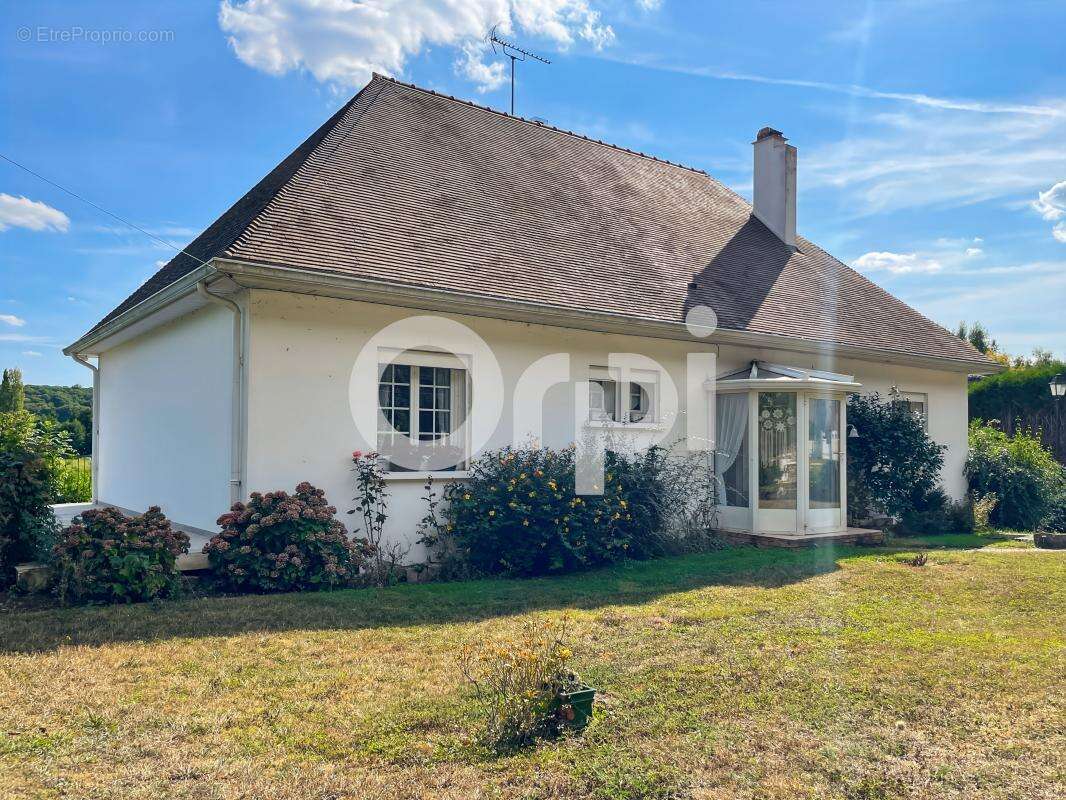 Maison à ARNIERES-SUR-ITON