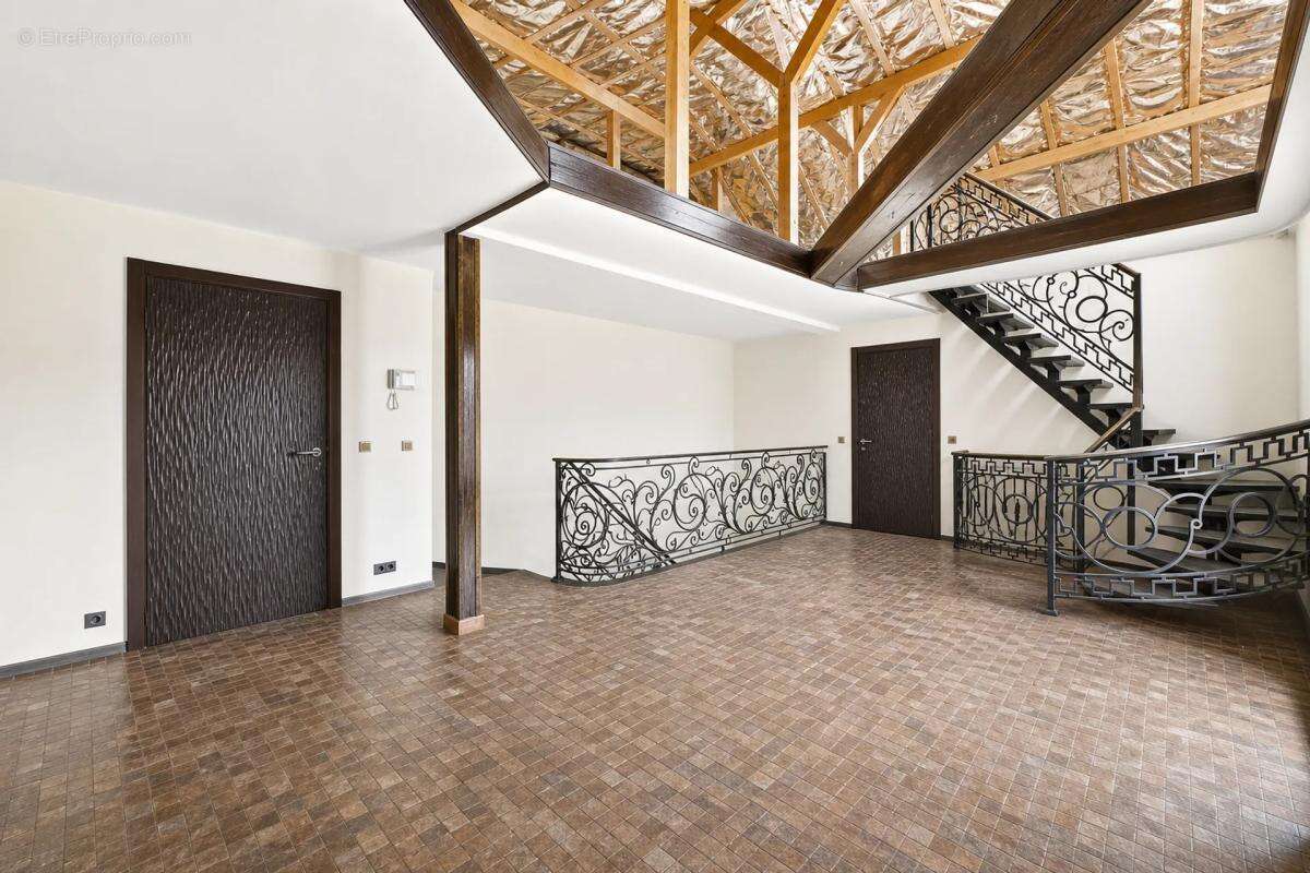 Maison à PARIS-20E