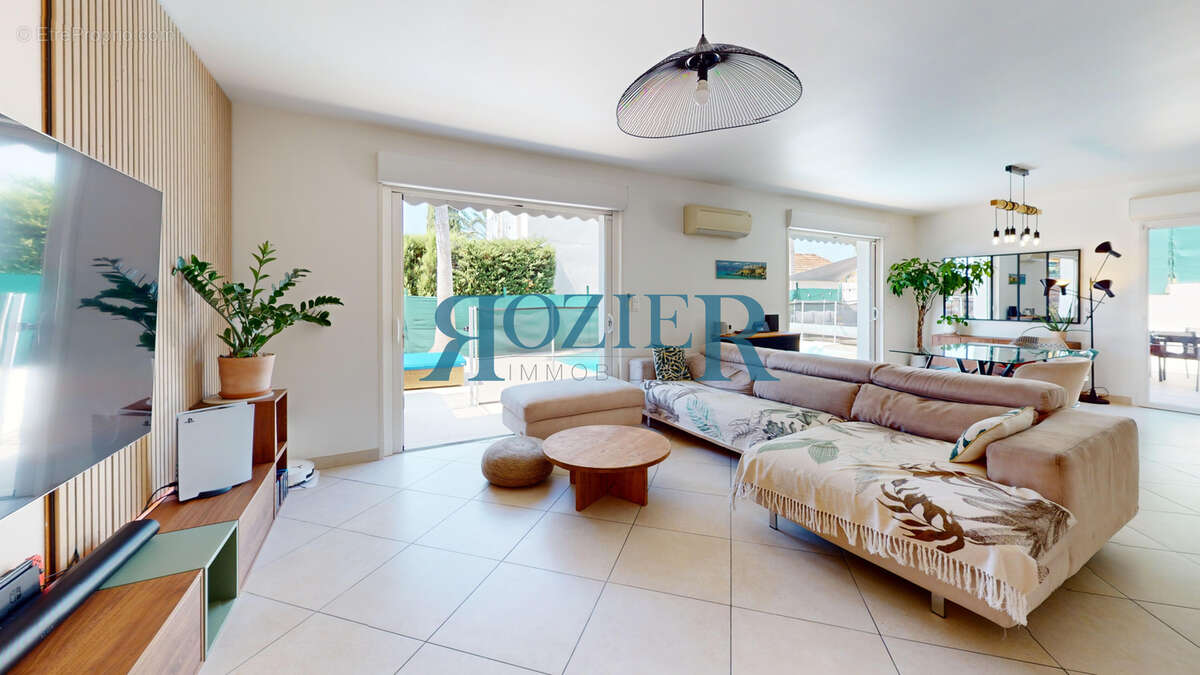 MOUGINS   Maison jumelée provençale avec piscine   4 chambres - photo 20