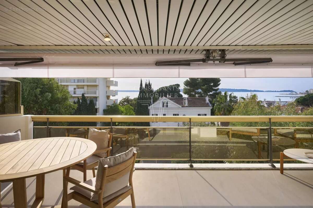 Appartement à CANNES