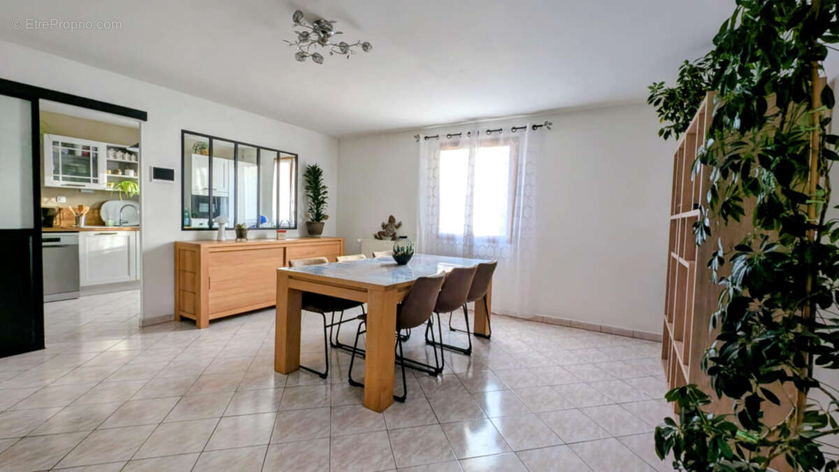 Maison à LA FRENAYE