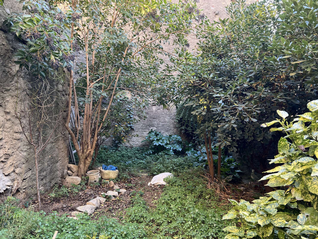 Maison à PEYRIAC-MINERVOIS