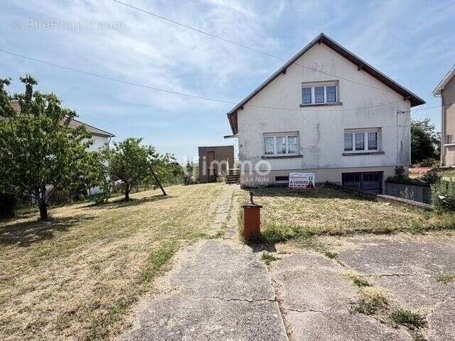 Maison individuelle, avec un terrain plat, à proximité de Morhan - photo 2