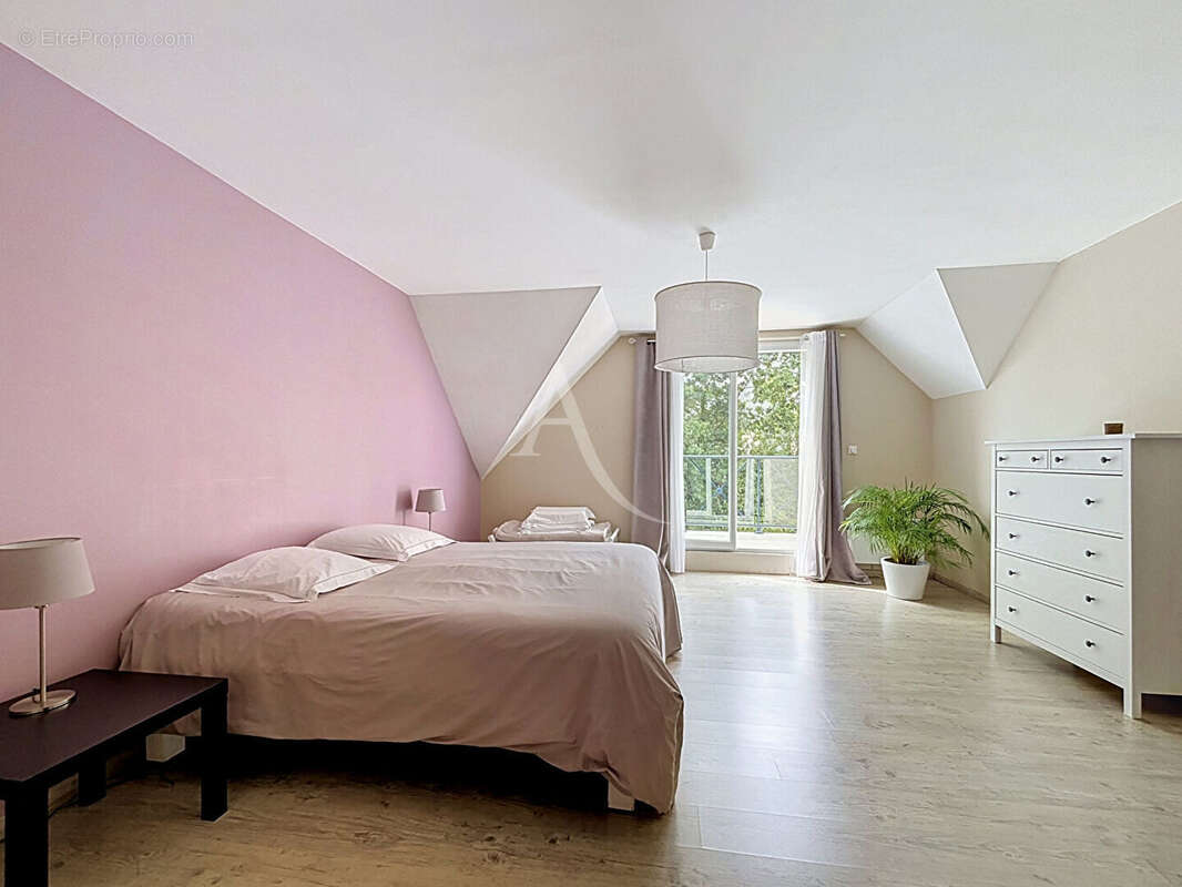 Pruillé : Maison de 155 m² parfaitement entretenue dans un quartier calme - photo 10