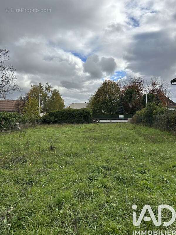 Photo 4 - Terrain à SAINT-DOULCHARD