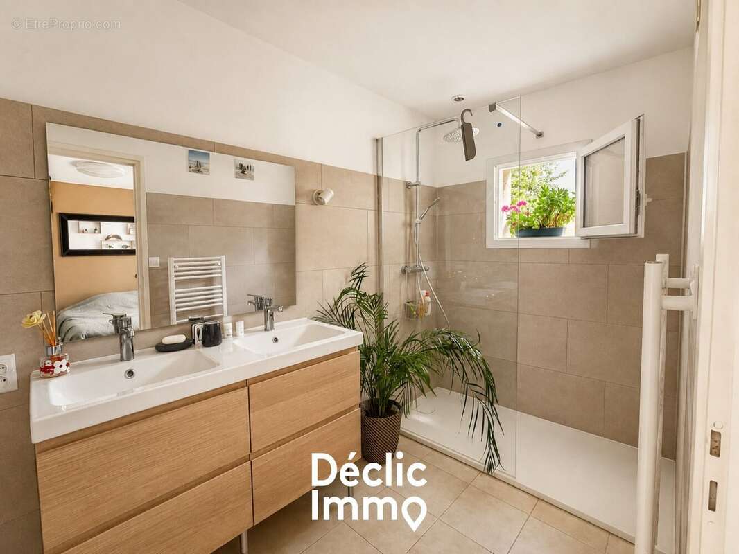 Maison 4 chambres avec grand terrain - clos - à Saint-Cyr-en-Talmondais  À environ 15 minutes de la côte vendéenne - photo 6